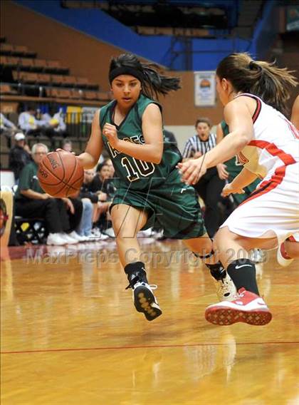 Thumbnail 3 in Hanford vs. Garces (CIF CS D2 Final) photogallery.