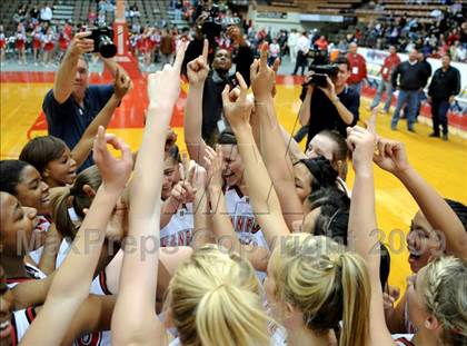 Thumbnail 3 in Hanford vs. Garces (CIF CS D2 Final) photogallery.