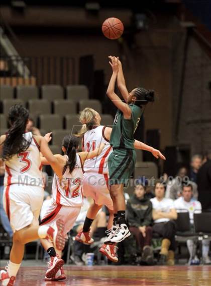Thumbnail 3 in Hanford vs. Garces (CIF CS D2 Final) photogallery.