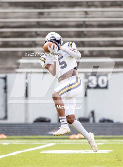 Thumbnail 2 in Chattanooga Christian @ Baylor photogallery.