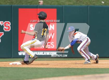 Thumbnail 3 in Murphy vs. Whiteville (NCSHAA 1A Final) photogallery.
