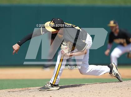 Thumbnail 2 in Murphy vs. Whiteville (NCSHAA 1A Final) photogallery.