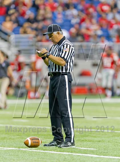 Thumbnail 2 in Judson vs. Churchill (UIL Class 5A Division 1 Bi-District Playoff) photogallery.