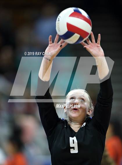Thumbnail 3 in Mountain Vista vs. Grandview (CHSAA 5A State Playoff) photogallery.
