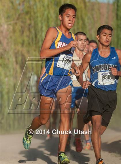 Thumbnail 3 in Clovis Invitational Division 1 5K Varsity Boys Race photogallery.