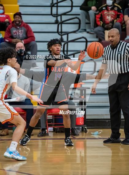 Thumbnail 1 in Rainier Beach @ Mount Tahoma photogallery.