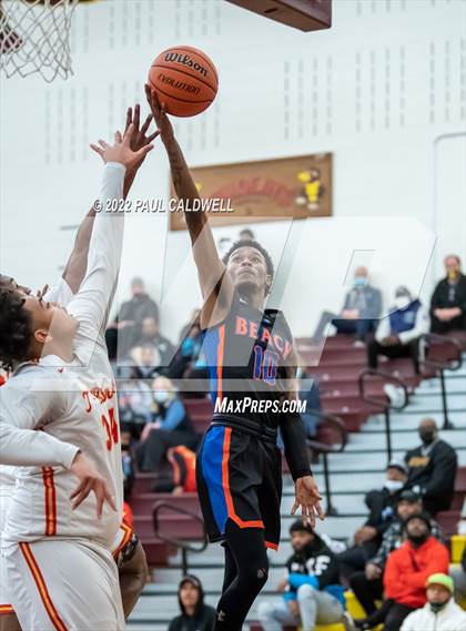 Thumbnail 2 in Rainier Beach @ Mount Tahoma photogallery.
