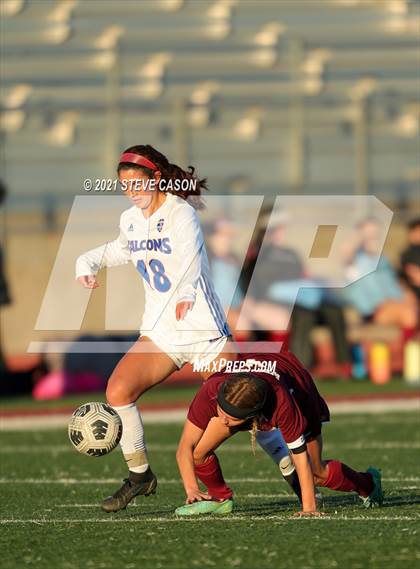 Thumbnail 3 in Christian Brothers vs Whitney (Rocklin/Whitney Invitational) photogallery.