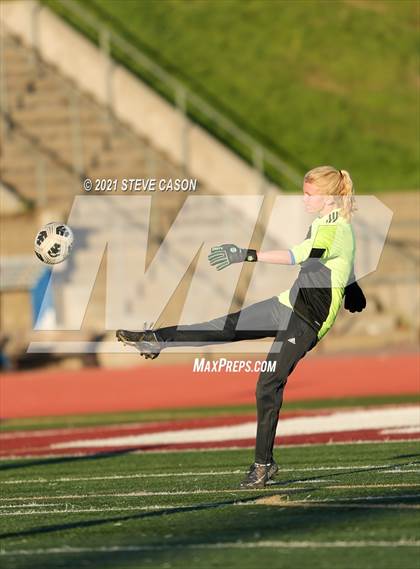 Thumbnail 2 in Christian Brothers vs Whitney (Rocklin/Whitney Invitational) photogallery.