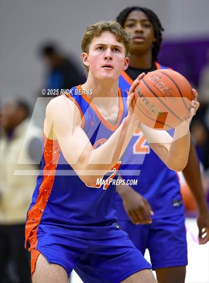 Thumbnail 2 in Grand Oaks vs Cypress Woods (UIL 6A D1 Basketball Area Playoffs) photogallery.