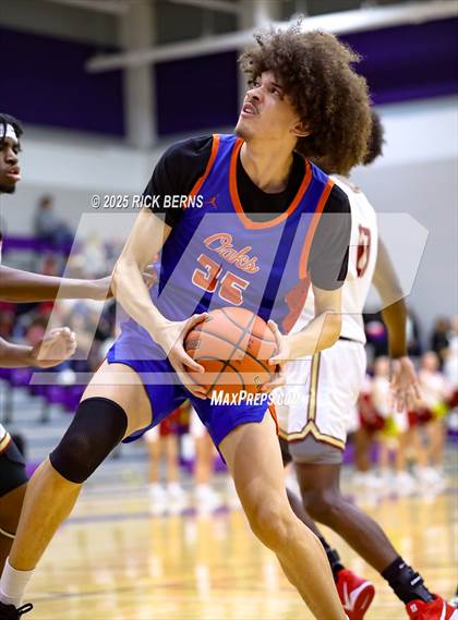 Thumbnail 3 in Grand Oaks vs Cypress Woods (UIL 6A D1 Basketball Area Playoffs) photogallery.