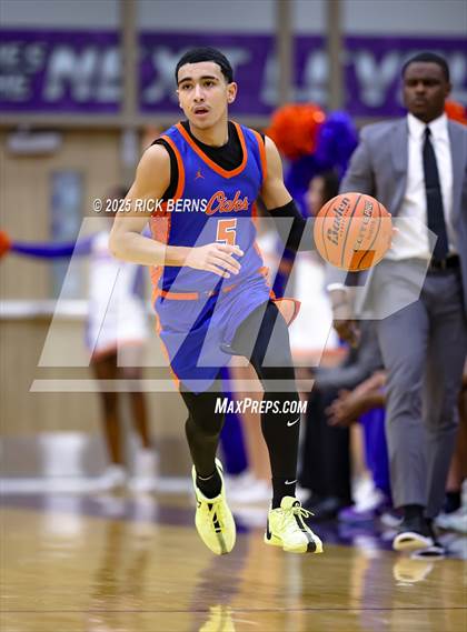 Thumbnail 2 in Grand Oaks vs Cypress Woods (UIL 6A D1 Basketball Area Playoffs) photogallery.