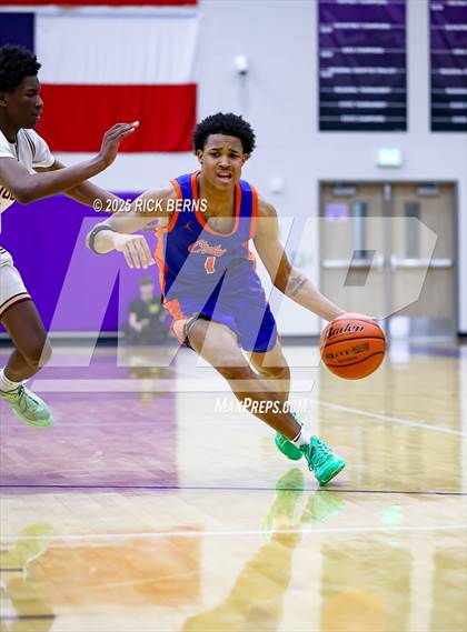 Thumbnail 2 in Grand Oaks vs Cypress Woods (UIL 6A D1 Basketball Area Playoffs) photogallery.