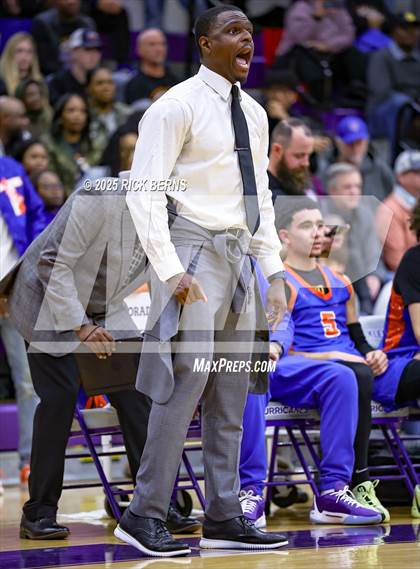 Thumbnail 2 in Grand Oaks vs Cypress Woods (UIL 6A D1 Basketball Area Playoffs) photogallery.