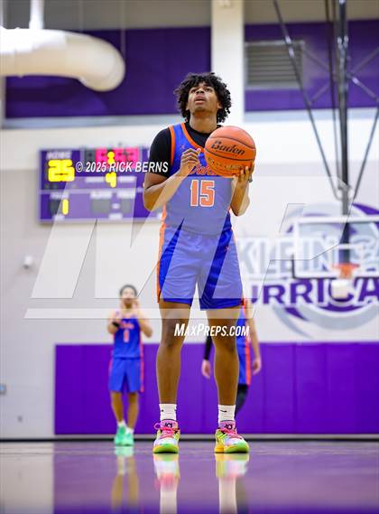 Thumbnail 3 in Grand Oaks vs Cypress Woods (UIL 6A D1 Basketball Area Playoffs) photogallery.