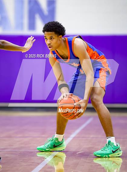 Thumbnail 2 in Grand Oaks vs Cypress Woods (UIL 6A D1 Basketball Area Playoffs) photogallery.