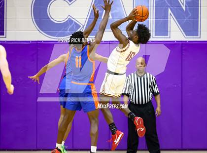 Thumbnail 1 in Grand Oaks vs Cypress Woods (UIL 6A D1 Basketball Area Playoffs) photogallery.