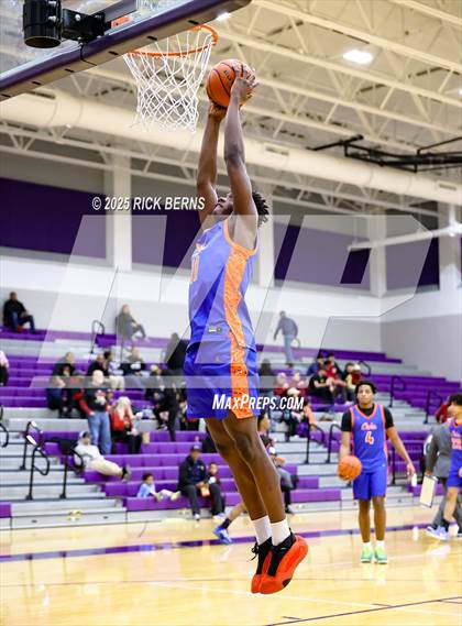 Thumbnail 3 in Grand Oaks vs Cypress Woods (UIL 6A D1 Basketball Area Playoffs) photogallery.
