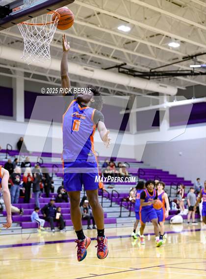 Thumbnail 3 in Grand Oaks vs Cypress Woods (UIL 6A D1 Basketball Area Playoffs) photogallery.