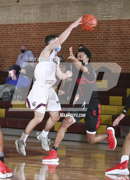 Thumbnail 1 in Archbishop Stepinac @ Iona Prep (Brother Stoudt Best of 7 Series Game 2) photogallery.