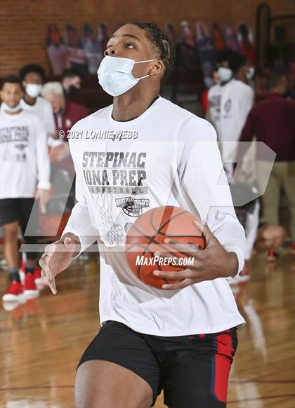 Thumbnail 1 in Archbishop Stepinac @ Iona Prep (Brother Stoudt Best of 7 Series Game 2) photogallery.