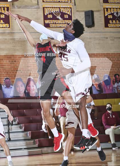 Thumbnail 3 in Archbishop Stepinac @ Iona Prep (Brother Stoudt Best of 7 Series Game 2) photogallery.
