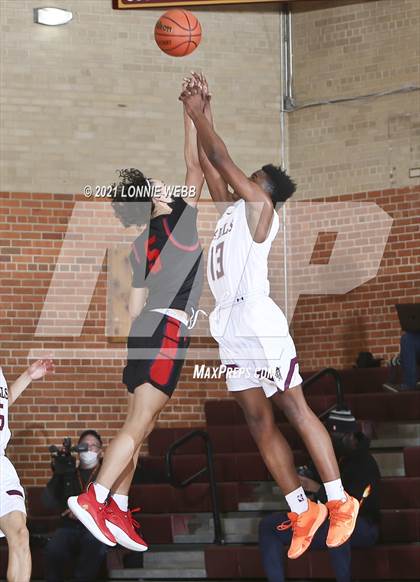 Thumbnail 1 in Archbishop Stepinac @ Iona Prep (Brother Stoudt Best of 7 Series Game 2) photogallery.