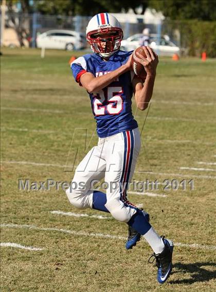 Thumbnail 2 in Windward @ Faith Baptist photogallery.
