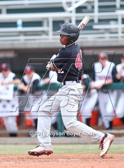Thumbnail 3 in Lambert vs. San Clemente (National High School Invitational) photogallery.