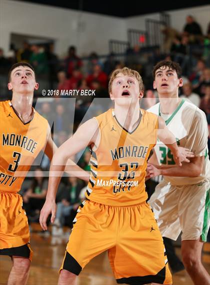 Thumbnail 2 in Blair Oaks vs Monroe City (Central Bank Shootout) photogallery.