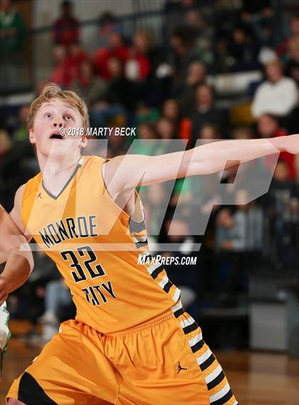 Thumbnail 3 in Blair Oaks vs Monroe City (Central Bank Shootout) photogallery.