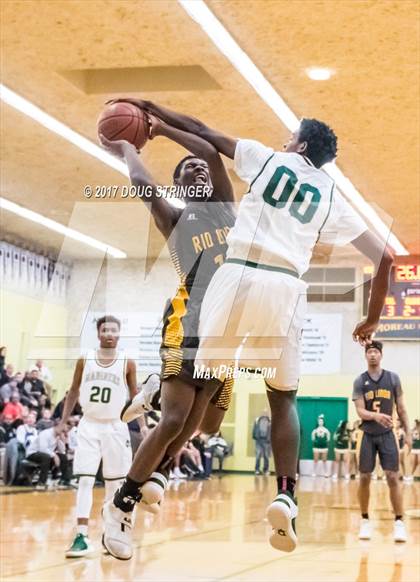 Thumbnail 2 in Rio Linda @ Moreau Catholic photogallery.