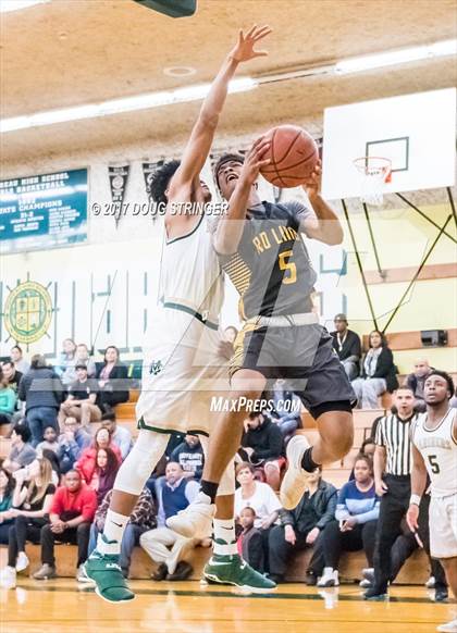 Thumbnail 3 in Rio Linda @ Moreau Catholic photogallery.