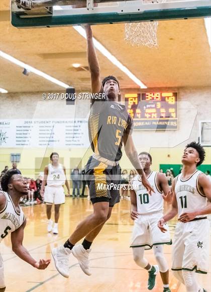 Thumbnail 1 in Rio Linda @ Moreau Catholic photogallery.