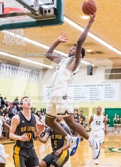 Thumbnail 2 in Rio Linda @ Moreau Catholic photogallery.