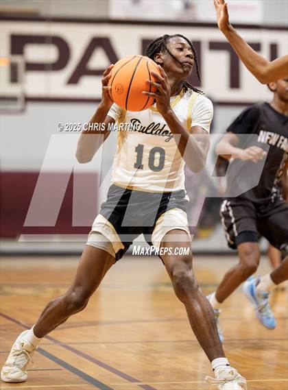 Thumbnail 2 in Butler vs. New Faith Christian Academy (Ricky Moore Invitational) photogallery.