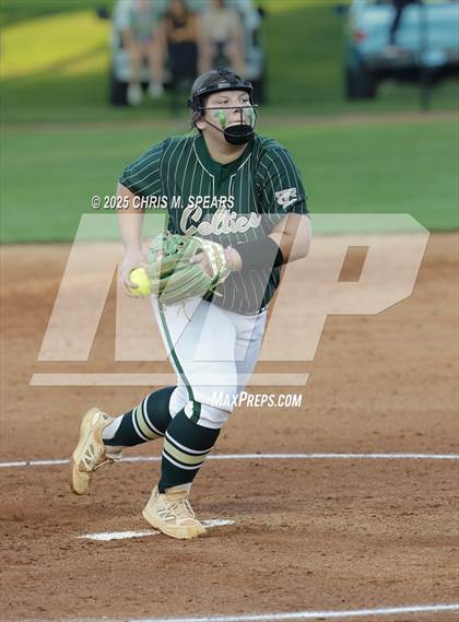 Thumbnail 2 in Melbourne Central Catholic @ Trinity Catholic (FHSAA Region 2, 2A  Semifinals) photogallery.