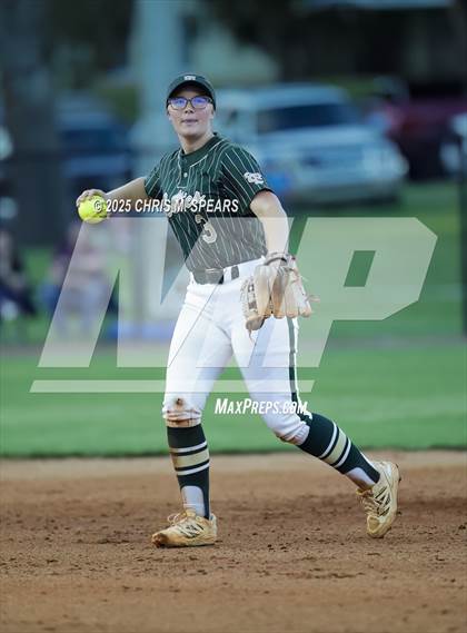 Thumbnail 2 in Melbourne Central Catholic @ Trinity Catholic (FHSAA Region 2, 2A  Semifinals) photogallery.