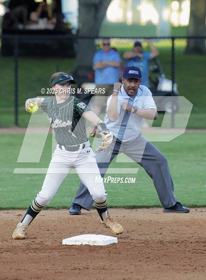 Thumbnail 1 in Melbourne Central Catholic @ Trinity Catholic (FHSAA Region 2, 2A  Semifinals) photogallery.