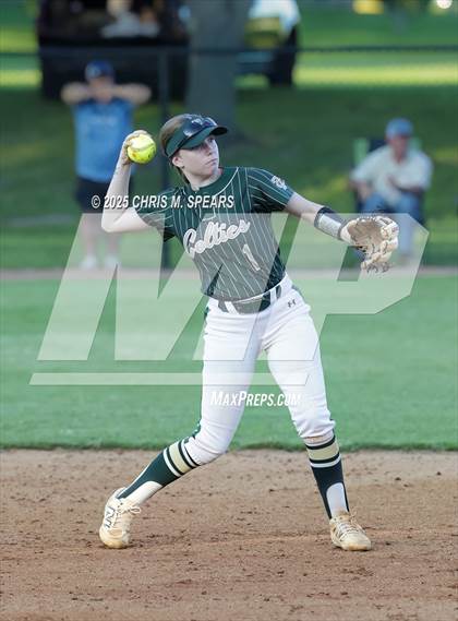 Thumbnail 3 in Melbourne Central Catholic @ Trinity Catholic (FHSAA Region 2, 2A  Semifinals) photogallery.