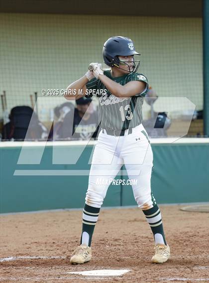 Thumbnail 1 in Melbourne Central Catholic @ Trinity Catholic (FHSAA Region 2, 2A  Semifinals) photogallery.