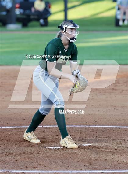 Thumbnail 1 in Melbourne Central Catholic @ Trinity Catholic (FHSAA Region 2, 2A  Semifinals) photogallery.