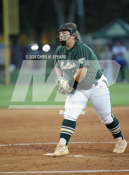 Thumbnail 2 in Melbourne Central Catholic @ Trinity Catholic (FHSAA Region 2, 2A  Semifinals) photogallery.