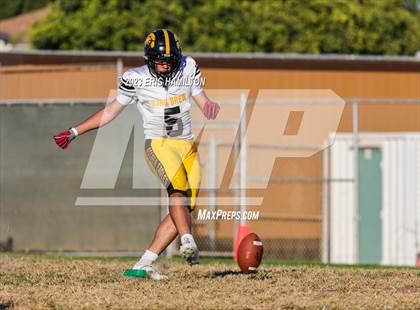 Thumbnail 2 in King/Drew @ Hamilton (CIF SS Division 1 Round 1) photogallery.
