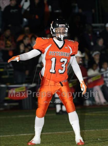 Thumbnail 2 in Pittsburg vs. De La Salle (CIF NCS D1 Final) photogallery.