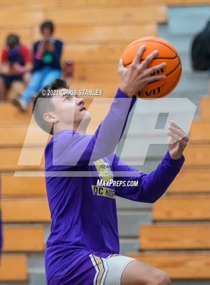 Thumbnail 2 in Cathedral vs. Queen Creek photogallery.