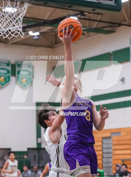 Thumbnail 2 in Cathedral vs. Queen Creek photogallery.