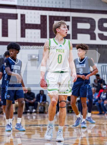 Thumbnail 2 in Greenbrier vs. South Florence photogallery.