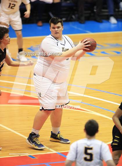 Thumbnail 3 in Victor vs. McQuaid (Section V Class AA Semifinal) photogallery.