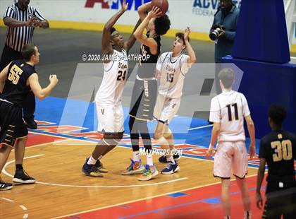 Thumbnail 2 in Victor vs. McQuaid (Section V Class AA Semifinal) photogallery.